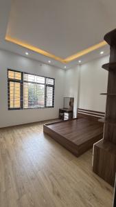 NHÀ ĐẸP DÂN XÂY VÀO Ở NGAY - GẦN HUYỆN ỦY THANH TRÌ - 40M2 CHỈ NHÚ 7TỶ!